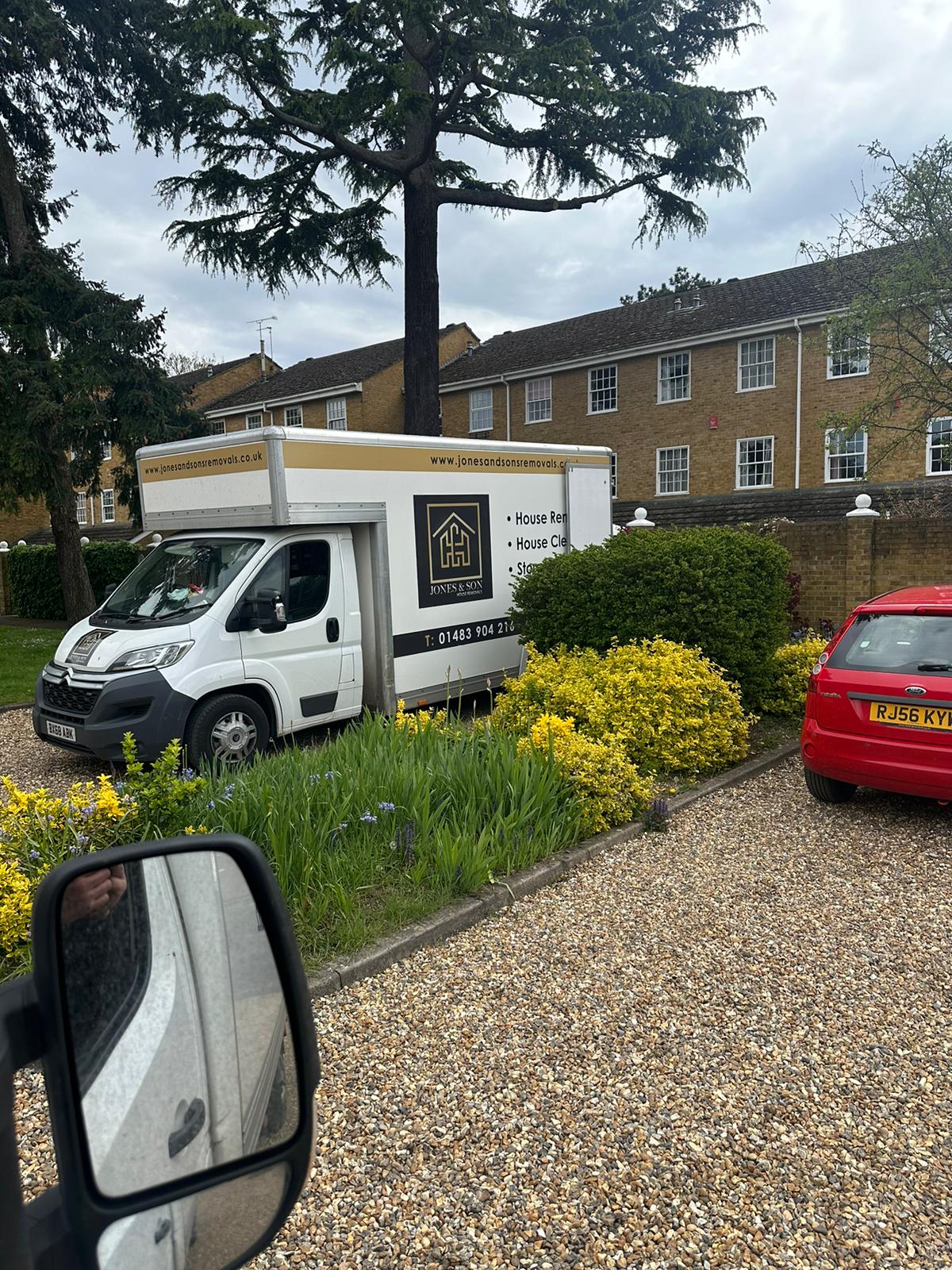 WhatsApp Image 2024 06 06 at 09.43.03 1 - Jones and Sons Removals WhatsApp Image 2024 06 06 at 09.43.03 1 - Jones and Sons Removals